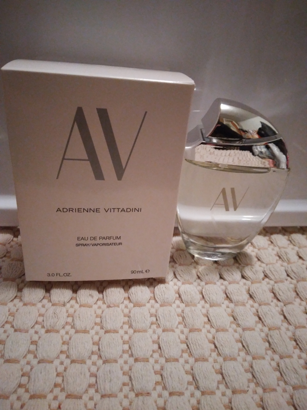 Adrienne Vittadini AV Eau de Parfum Spray